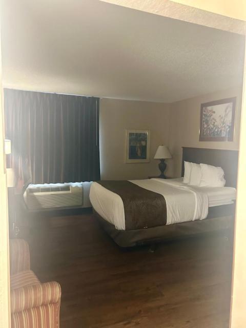 Hotel Baymont By Wyndham Battle Creek/I-94 Exterior foto